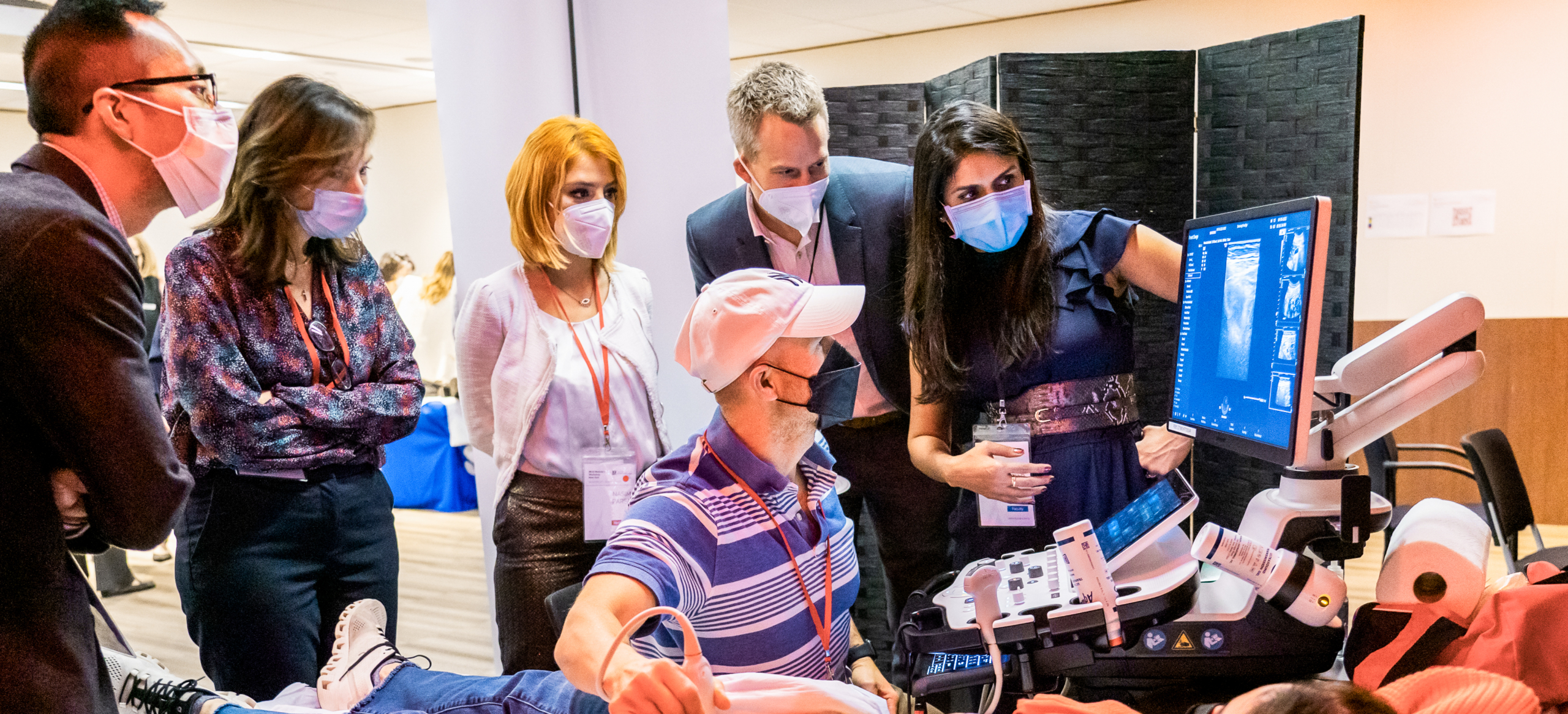 Point-of-Care Intestinal Ultrasound for Crohn’s Disease Monitoring