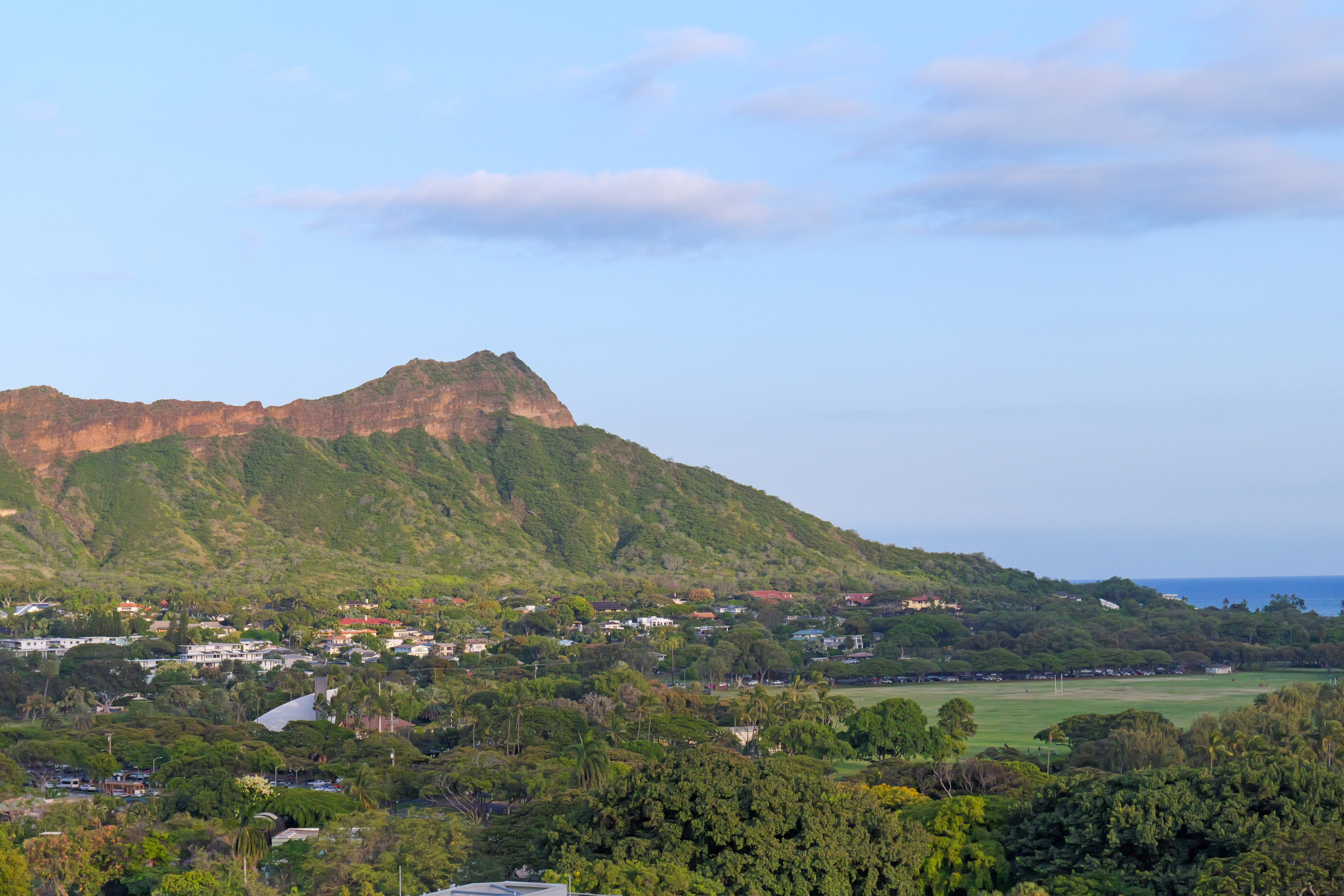 Governor Green Welcomes $10M Helmsley Gift to Expand Critical Cancer Care on Oʻahu