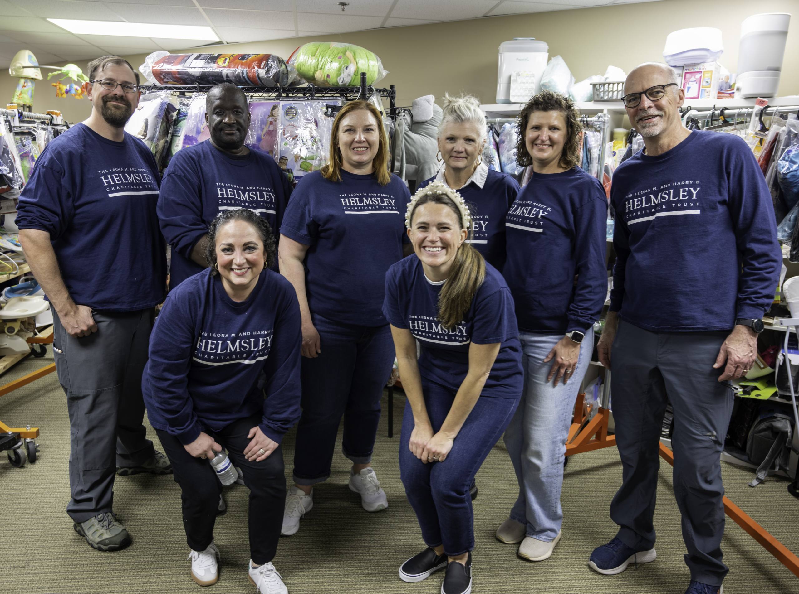 Helmsley Charitable Trust grants $15K to The Foster Network as Helmsley staff volunteers for the organization